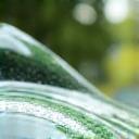 Spray écologique sur une voiture